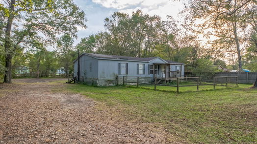 New Caney 1-story, 3-bed 21404 Morris Street-idx