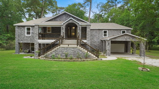 Woodbranch 2-story, 5-bed 83 White Oak Drive N-idx