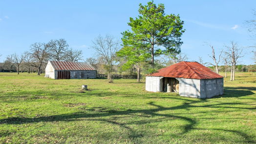 New Waverly 2-story, 3-bed 9192 State Highway 75 Highway S-idx