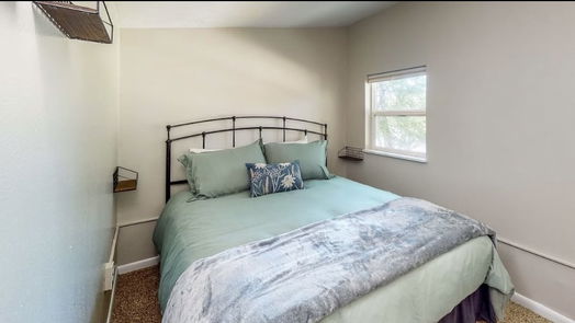 Onalaska 2-story, 2-bed 1240 Impala Drive-idx
