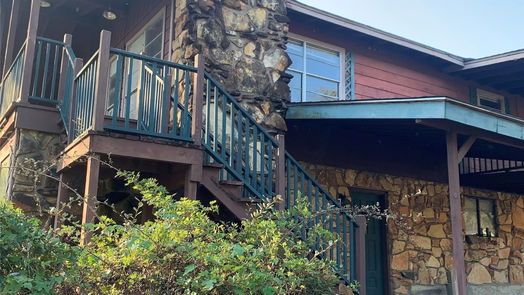 Onalaska 2-story, 4-bed 222 Twin Harbors Drive-idx