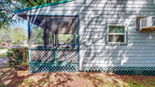 Onalaska 2-story, 2-bed 1240 Impala Drive-idx