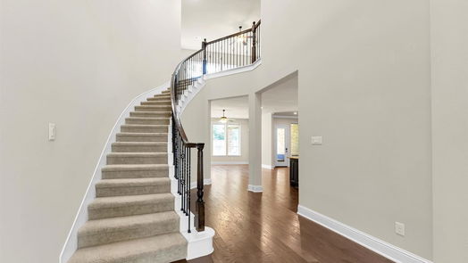 Pinehurst 2-story, 5-bed 34106 Mill Creek Way-idx