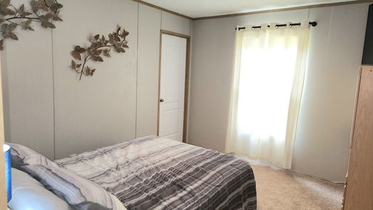 Point Blank 1-story, 3-bed 251 Canary Street-idx