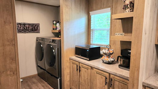 Point Blank 1-story, 3-bed 251 Canary Street-idx