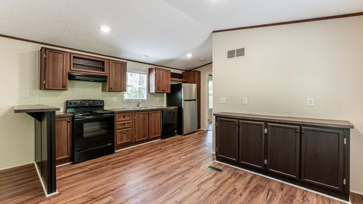 Point Blank 1-story, 2-bed 350 Oak Tree Drive-idx