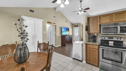 Point Blank 1-story, 2-bed 618 Sam Houston Loop-idx