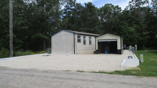 Point Blank 1-story, 3-bed 720 Hidden Oaks Drive-idx