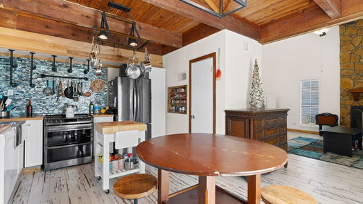 Point Blank 2-story, 3-bed 61 S Hilltop Street-idx