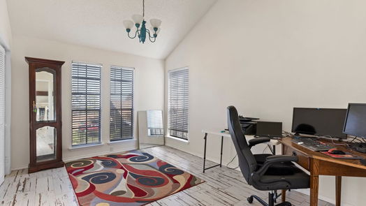 Point Blank 2-story, 3-bed 61 S Hilltop Street-idx