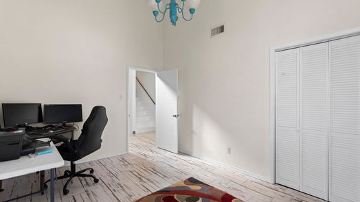 Point Blank 2-story, 3-bed 61 S Hilltop Street-idx