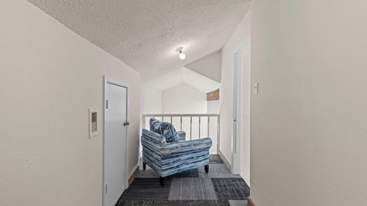 Point Blank 2-story, 3-bed 61 S Hilltop Street-idx