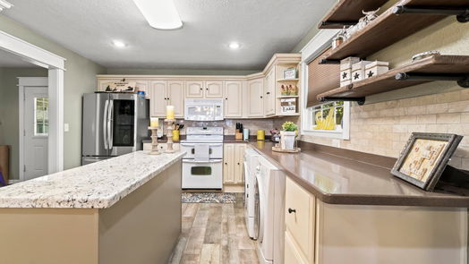 Point Blank 1-story, 2-bed 311 Casablanca Drive-idx