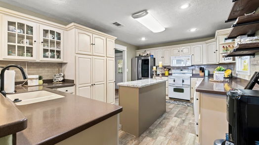 Point Blank 1-story, 2-bed 311 Casablanca Drive-idx