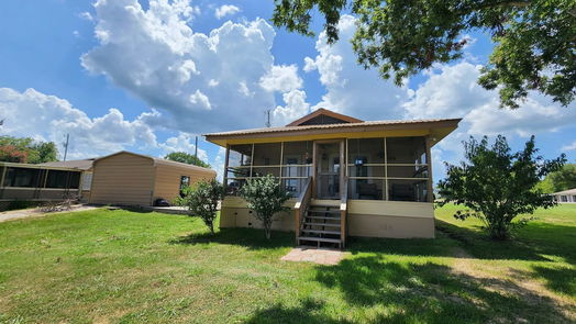 Point Blank 1-story, 2-bed 21 Clearview Street-idx