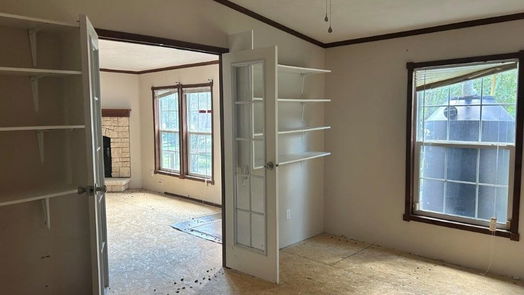 Point Blank 1-story, 3-bed 239 St Lucia Lane-idx