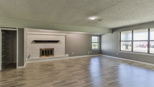 Point Blank null-story, 3-bed 20 W Oakridge Drive-idx