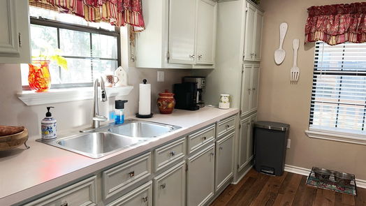Point Blank null-story, 2-bed 191 St Thomas Drive-idx