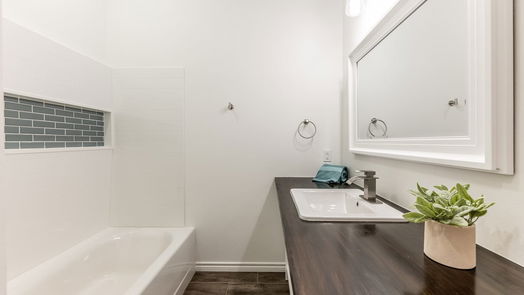 Point Blank 1-story, 3-bed 10 Lagoon Drive-idx