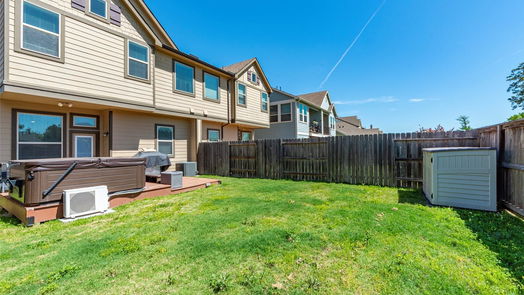 Porter 2-story, 3-bed 22312 Misty Woods Lane-idx