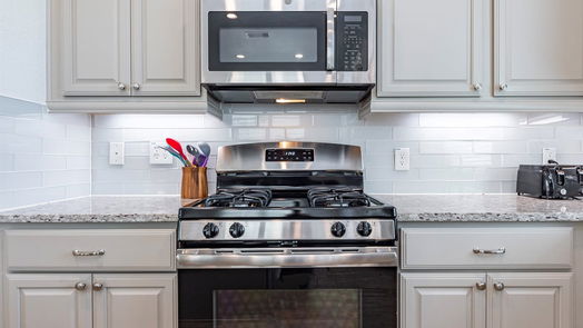 Porter 2-story, 3-bed 22312 Misty Woods Lane-idx