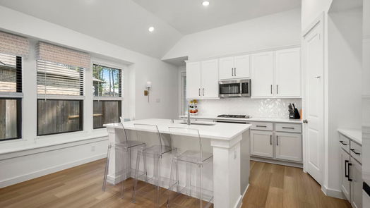 Porter 1-story, 4-bed 7404 Mount Greylock Loop-idx