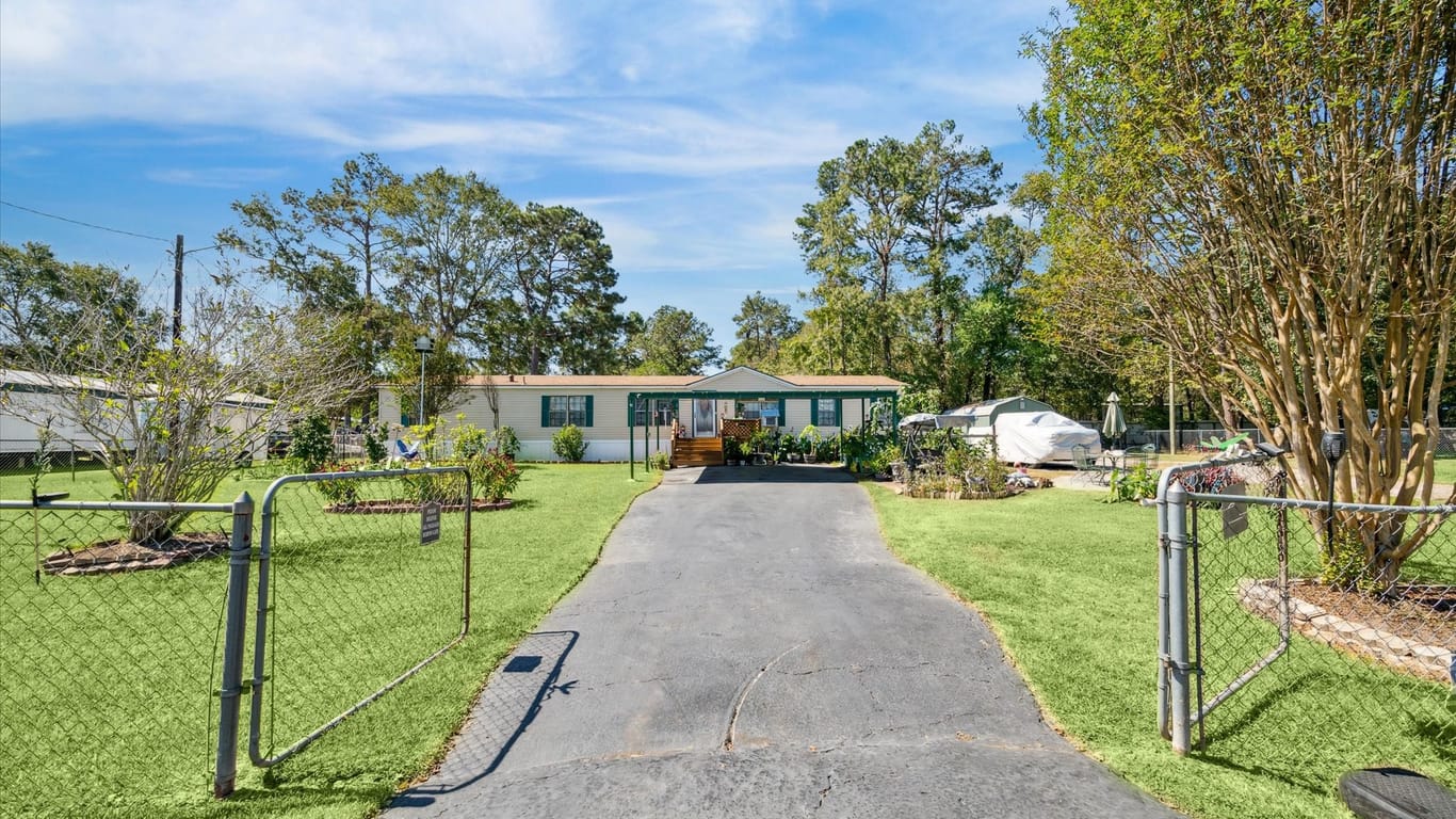 Porter 1-story, 4-bed 23652 W Heritage Oaks Drive-idx