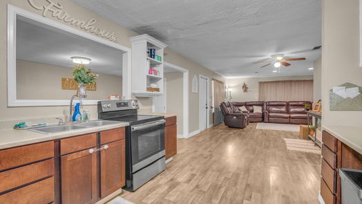 Shepherd 1-story, 3-bed 880 Beverly Drive-idx