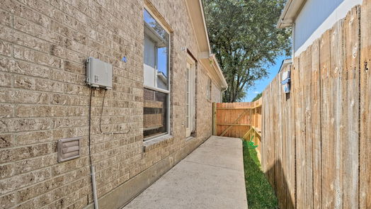 Spring 1-story, 3-bed 4802 S Fairfax Village Circle-idx