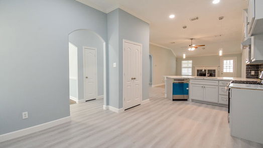 Spring 1-story, 3-bed 25142 Pepper Ridge Lane-idx