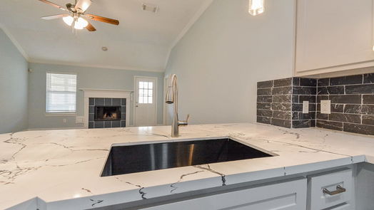 Spring 1-story, 3-bed 25142 Pepper Ridge Lane-idx