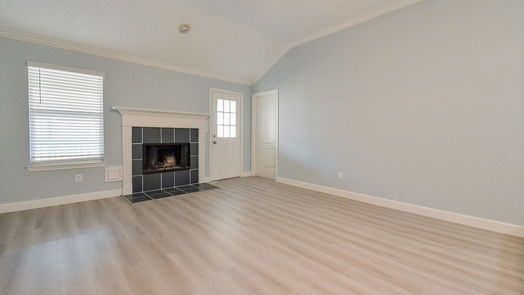 Spring 1-story, 3-bed 25142 Pepper Ridge Lane-idx