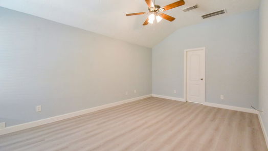 Spring 1-story, 3-bed 25142 Pepper Ridge Lane-idx