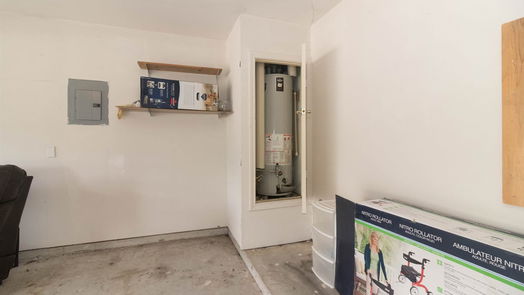 Spring null-story, 3-bed 25015 Birnam Wood Boulevard-idx