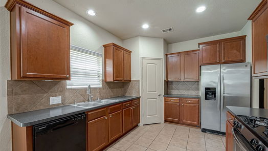 Spring 2-story, 4-bed 24322 Park Gable Drive-idx