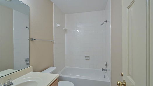 Spring 1-story, 4-bed 5014 Dawngate Drive-idx