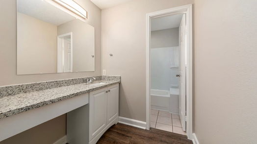 Spring null-story, 4-bed 5618 Bridgegate Drive-idx