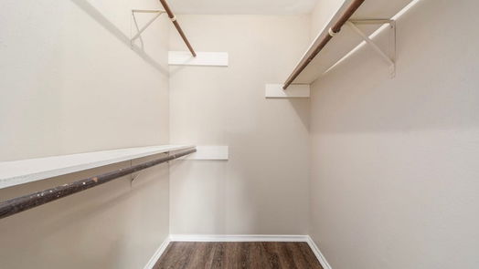 Spring null-story, 4-bed 5618 Bridgegate Drive-idx