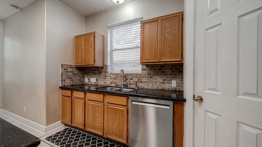 Spring 2-story, 4-bed 24015 Spring Oak Drive-idx