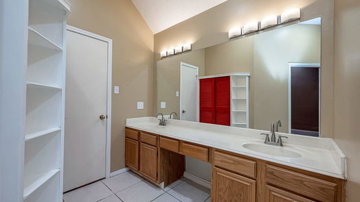 Spring 2-story, 4-bed 24015 Spring Oak Drive-idx