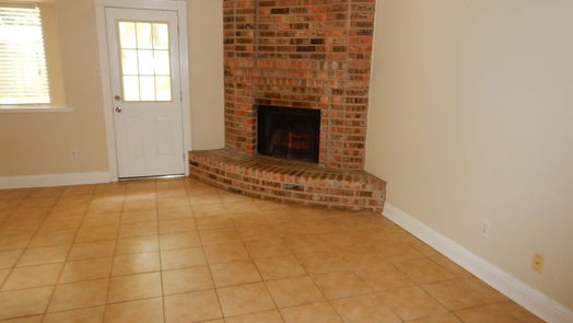 Spring 1-story, 3-bed 25318 Pepper Ridge Lane-idx