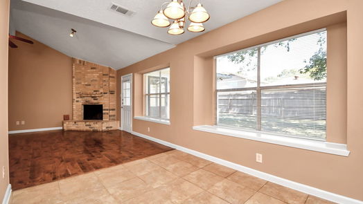 Spring null-story, 3-bed 24030 Farm Hill Rd Road-idx