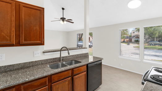 Spring null-story, 2-bed 22219 Moss Falls Lane-idx