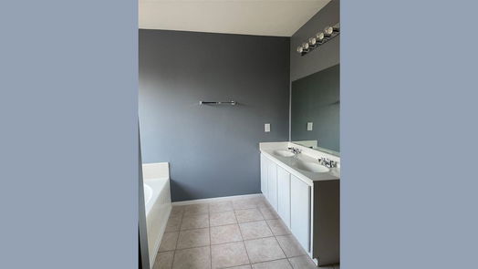 Spring 2-story, 3-bed 903 Pinecreek Point Ct Court-idx