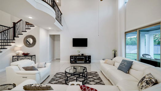 Tomball 2-story, 5-bed 27 Floral Vista Drive-idx