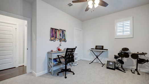 Tomball 2-story, 5-bed 27 Floral Vista Drive-idx