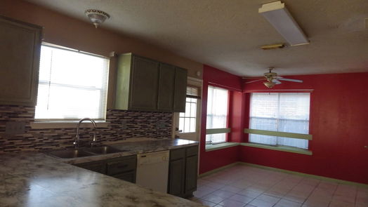 Tomball 2-story, 4-bed 22506 Willow Branch Lane-idx