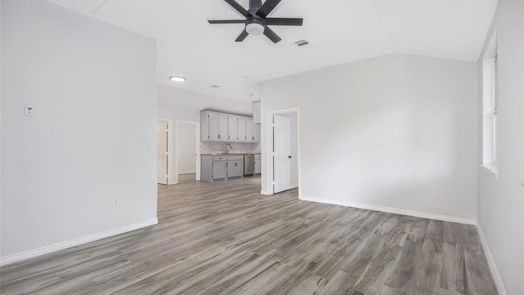 Tomball 1-story, 3-bed 210 Blackshear Street-idx