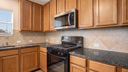 Tomball 2-story, 3-bed 8722 Sunset Pond Drive-idx