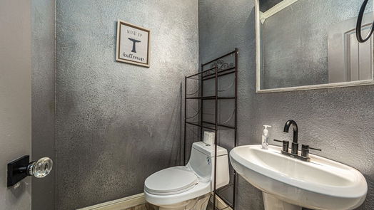 Tomball 2-story, 4-bed 8927 Alcina Drive-idx